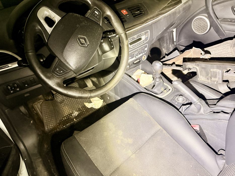 Renault Megane 3 coupé 1.5 dci 110cv para peças