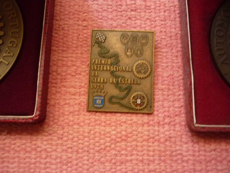 medalhas de bronze e prata