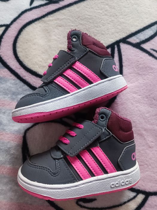 Buty, adidasy, kozaki 21