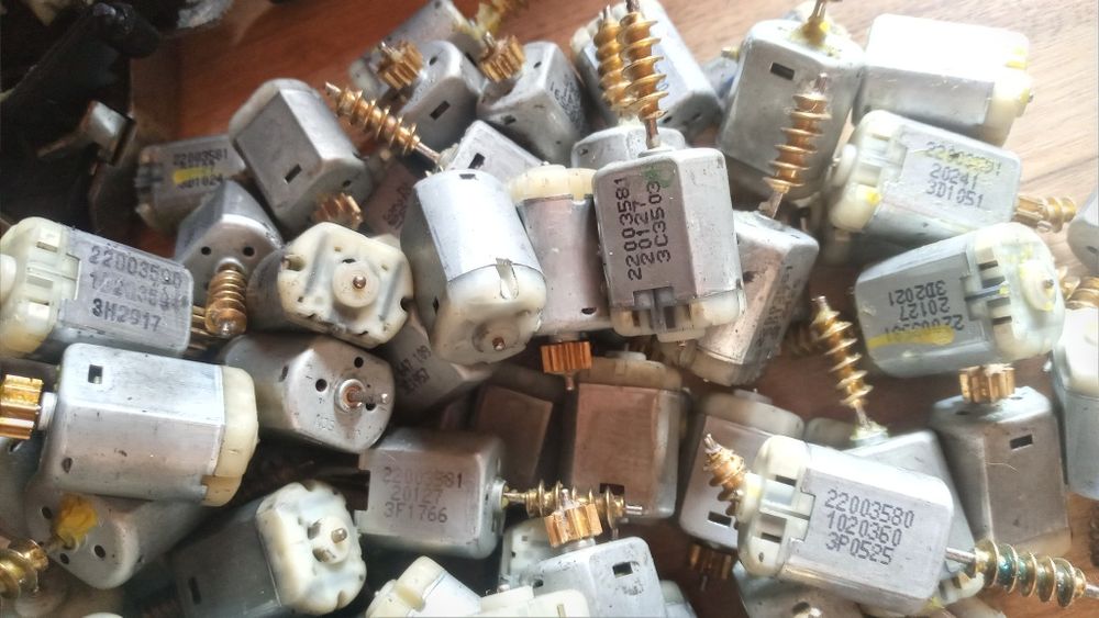 Моторчик замка мерседес багажника