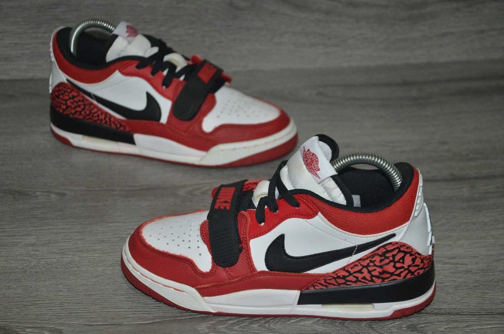 Продам кросівки Фірма Nike .