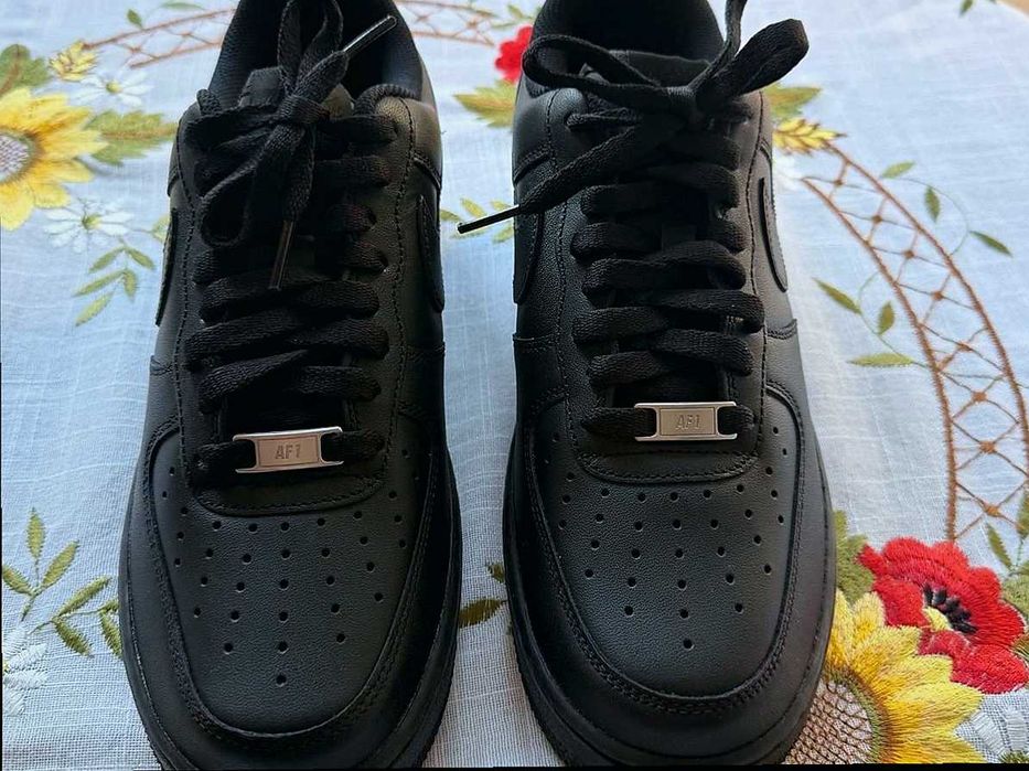 Nowe Nike Air Force 1 Black Leather R.40
