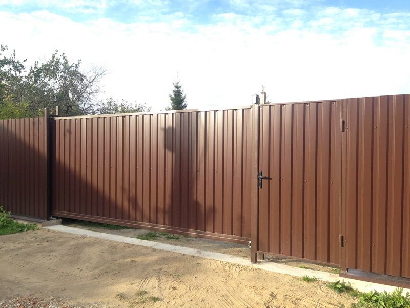 Паркан з профнастілу