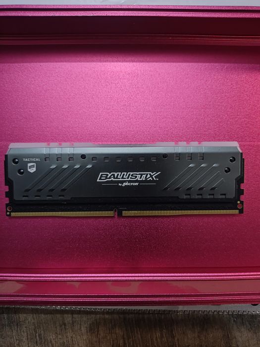 Оперативна пам'ять Ballistix DDR4 Tactical Tracer RGB, 16GB, 3000MH
