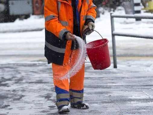 SÓL drogowa z ANTYZBRYLACZEM Chlorek Sodu 1 TONA po25kg KURIER