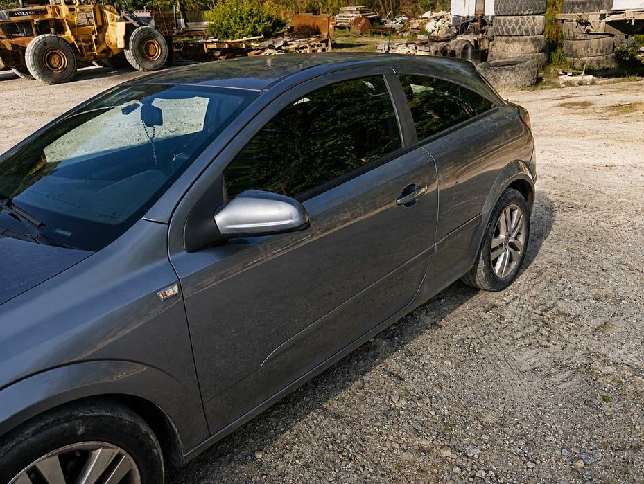 Opel Astra GTC 1.7