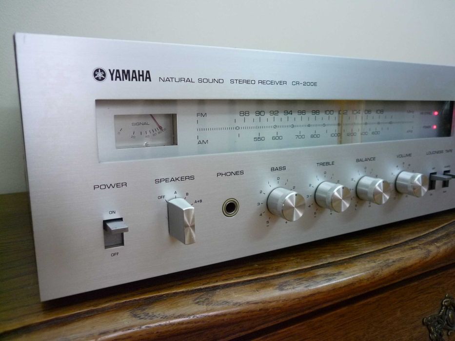 YAMAHA CR-200E Wzmacniacz Amplituner klasyk VINTAGE st. idealny