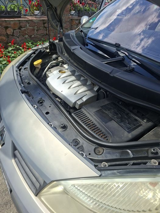 Продам Renault Megane Scenic