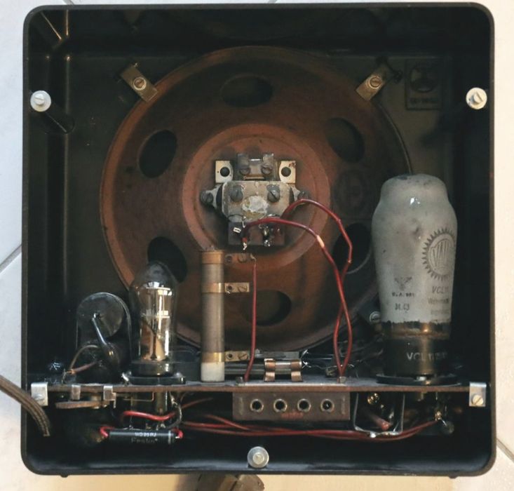 Радіо третій рейх DKE 38. Радіоприймач Deutscher Kleinempfänger