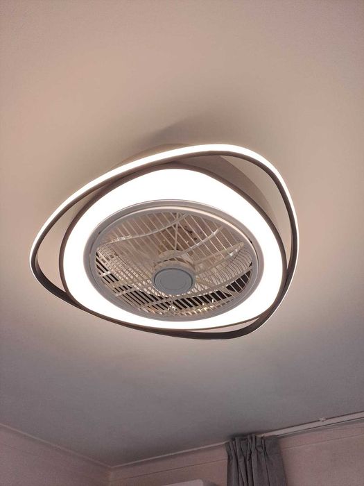 Ventilador de teto GENEVA branco D.53,5cm 5 pás, com LED 70W