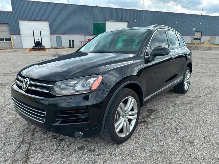 Volkswagen Touareg Executive      2012