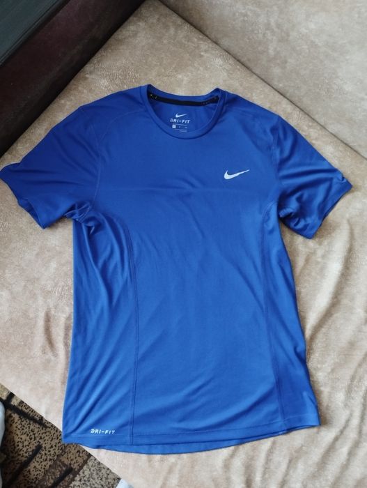 спортивная футболка nike dri-fit