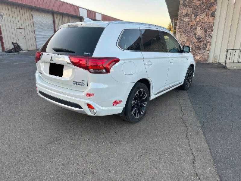 2018 Mitsubishi Outlander PHEV GT