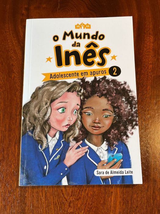 Livro "O mundo da Inês - adolescentes em apuros"