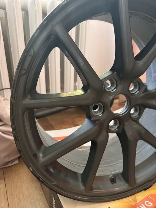 Диск Tesla Model 3 R18