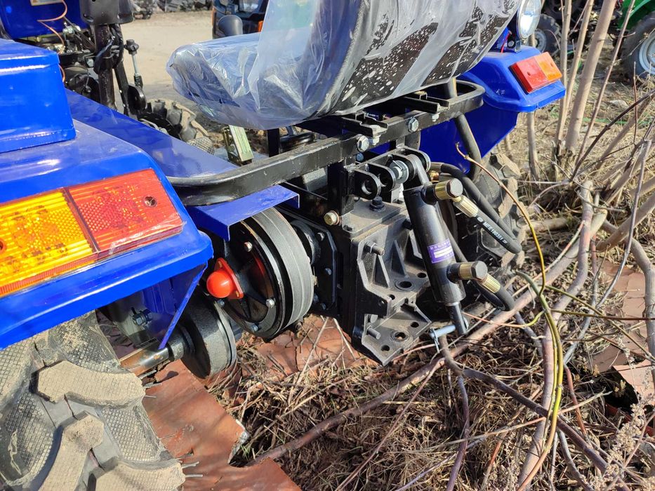 Трактор Кентавр 160В фреза та плуг