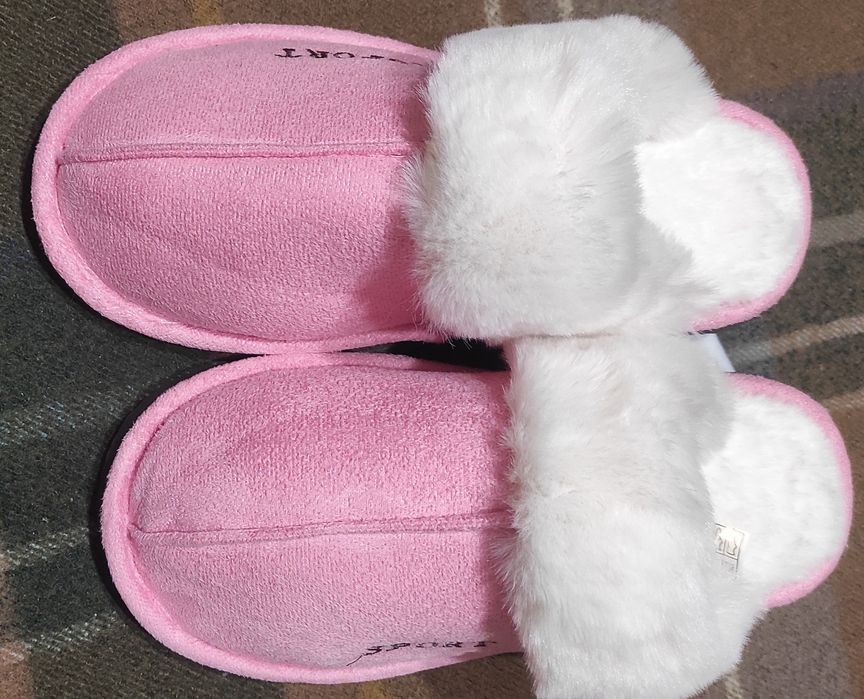 Kapcie r.42 (26 cm.)