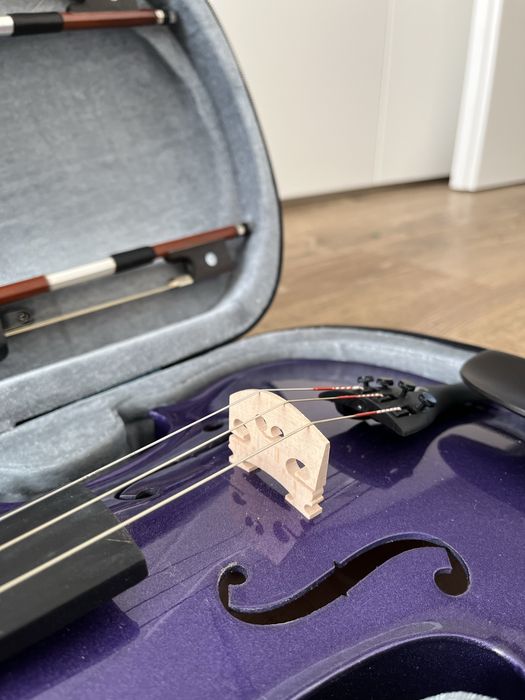Violino Roxo 4/4 como novo + Arco