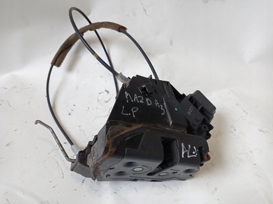 Замок двери левый перед mazda 3 3n6aa21813k