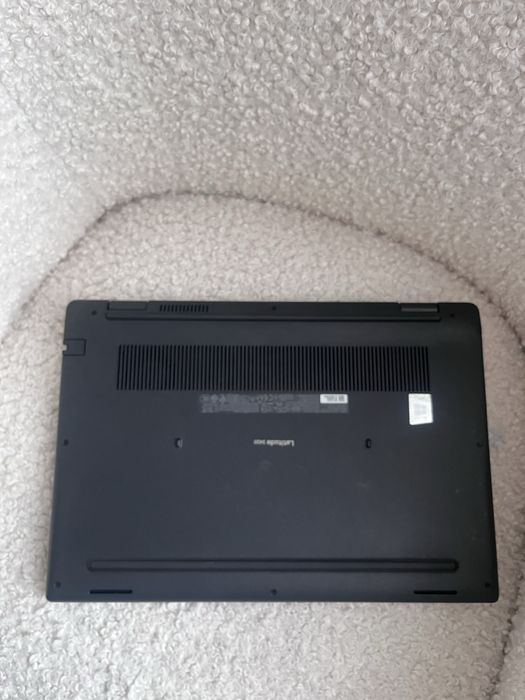 Dell latitude 3420 core i5 1135g7 14inch FHDips