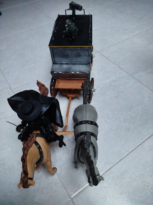 Carruagem Zorro com figura Zorro