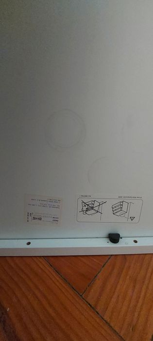 Móvel Ikea ekte c/3 gavetas em muito bom estado