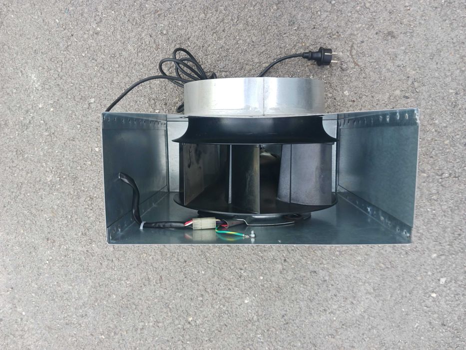 vendo caixa de ventilação  para aplicação em estufas ou vmc
