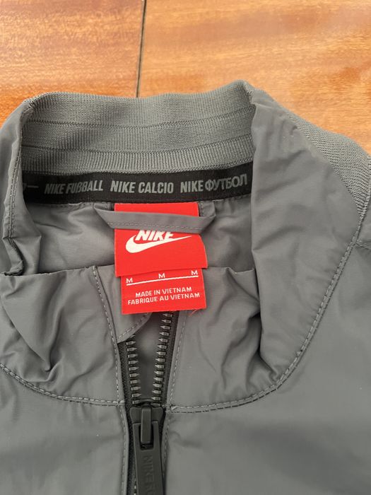 Casaco Nike tamanho M