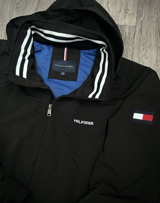 Бомбер Tommy Hilfiger Hooded Nylon Windbreaker Jacket Originals
