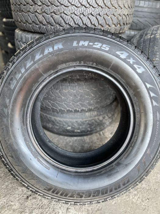 Джип,кросовер р 16 245/70 /75 пари,комплекти.