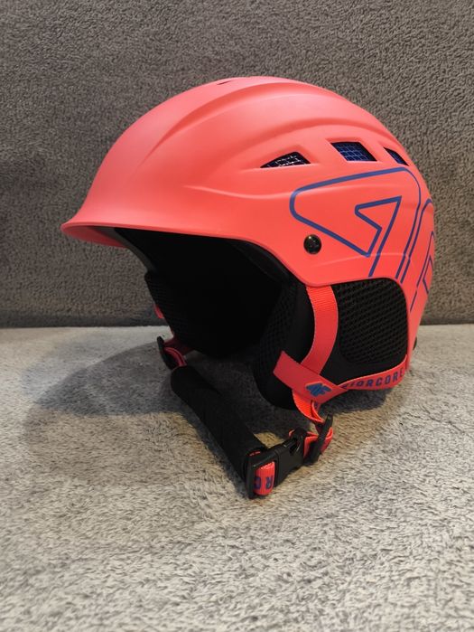 Kask narciarski 4f