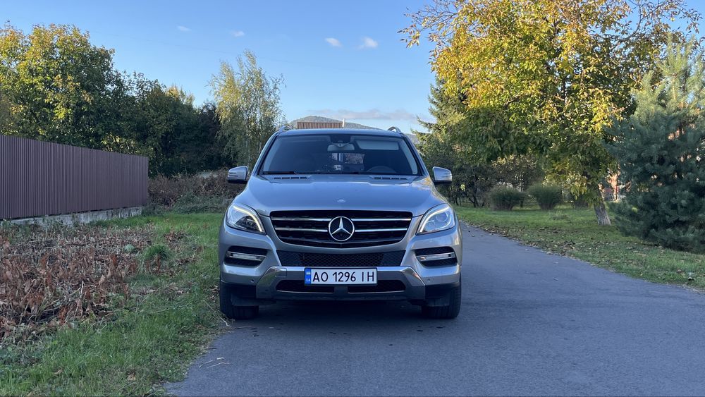 Mercedes-Benz ML350 2012 пневмо 3.0 diz