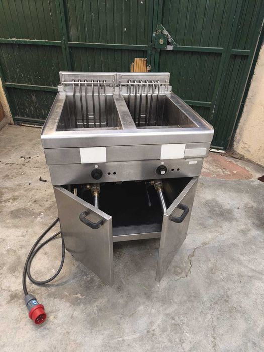 Fritadeira Industrial de duas cubas