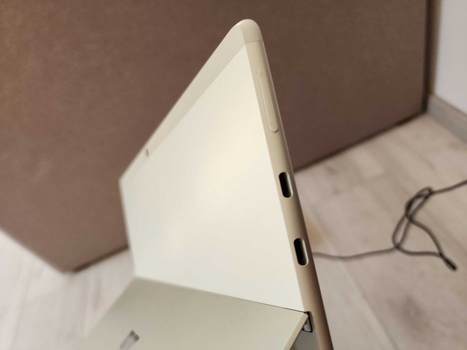 Планшет Microsoft 13" Surface Pro X SQ1 128GB 8GB RAM