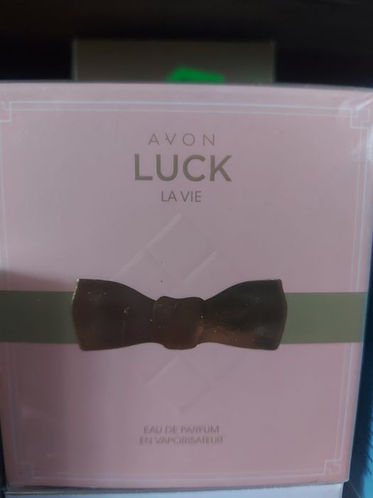 Luck la vie unikat avon