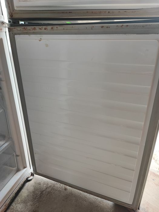 Холодильник Whirlpool
