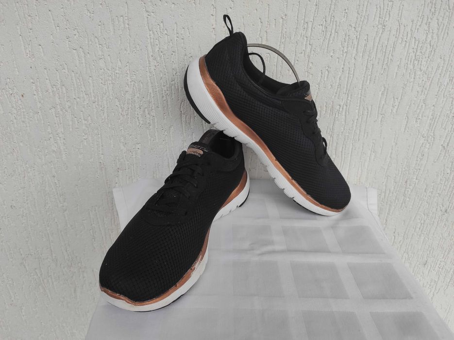 Суперлегкие, кроссовки Skechers Air-cooled,memory foam р.41-41,5