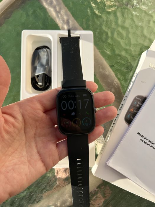 Смарт-годинник новий