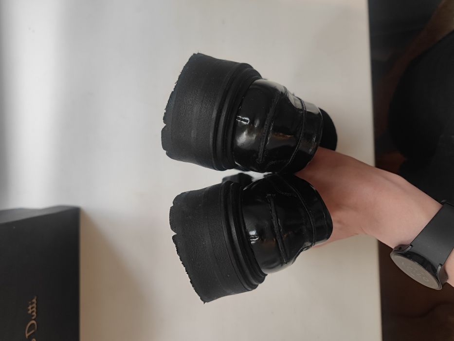 Шкіряні туфлі Massimo dutti