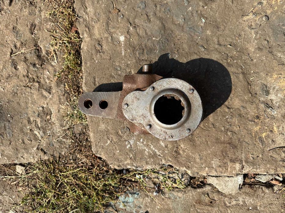 Трещётка тормозной камеры ЗИЛ  МАЗ КамАЗ