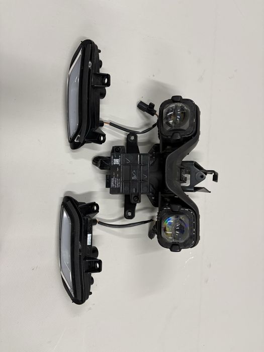 Lampa Reflektor Stelaż Soczewki ledy dzienne Yamaha MT 07 Tracer