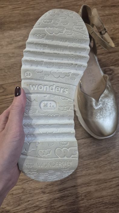 Шкіряні туфлі Wonders