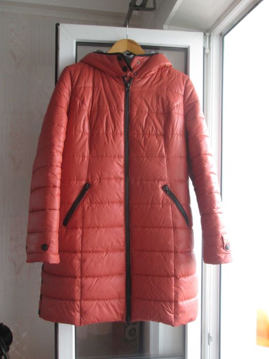 куртка зимняя удлиненная женская  с капюшоном 50 размер