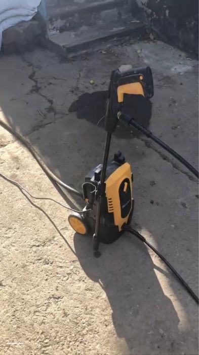 Продам Моющий аппарат Machtz