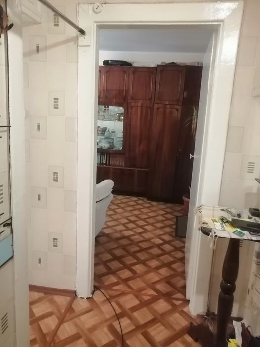 Сам 1  комнатную квартиру на Свитанке по улице Кропевницкого