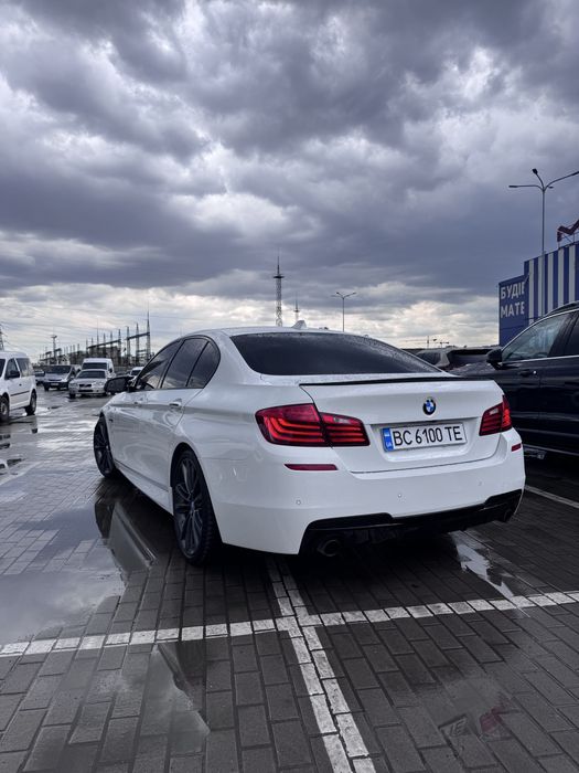 BMW F10 535i 2015 рік задній привід