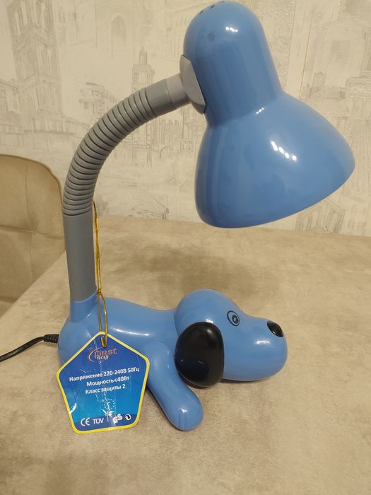 Лампа настольная