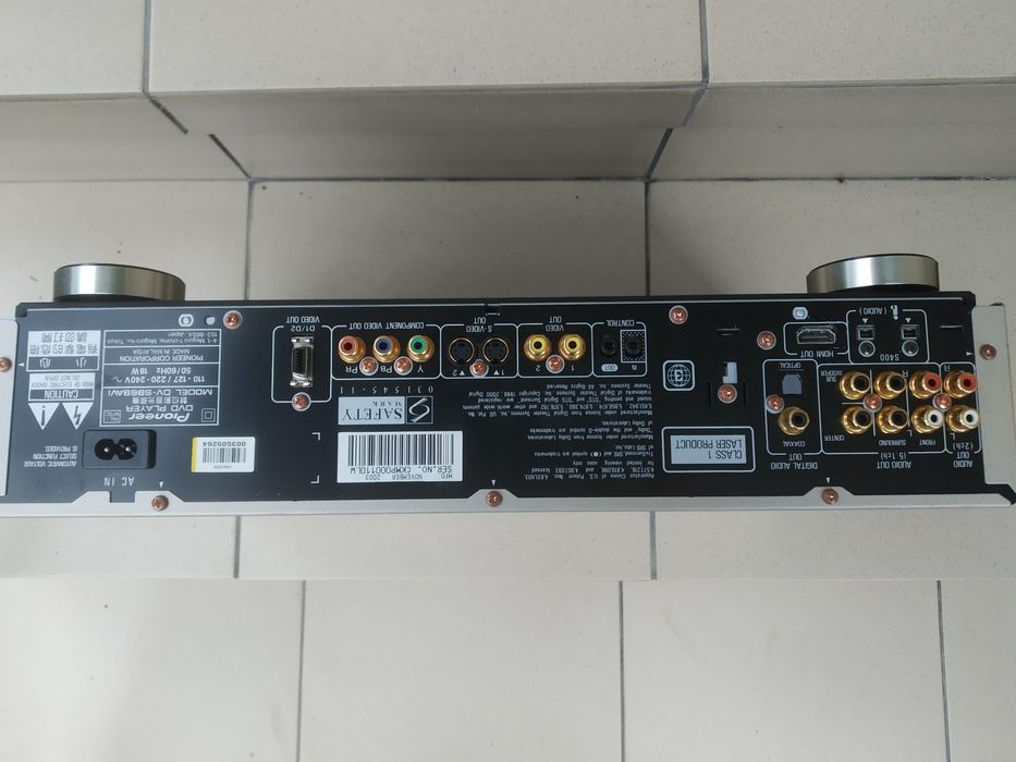 Pioneer DVD player DV -969 AVi