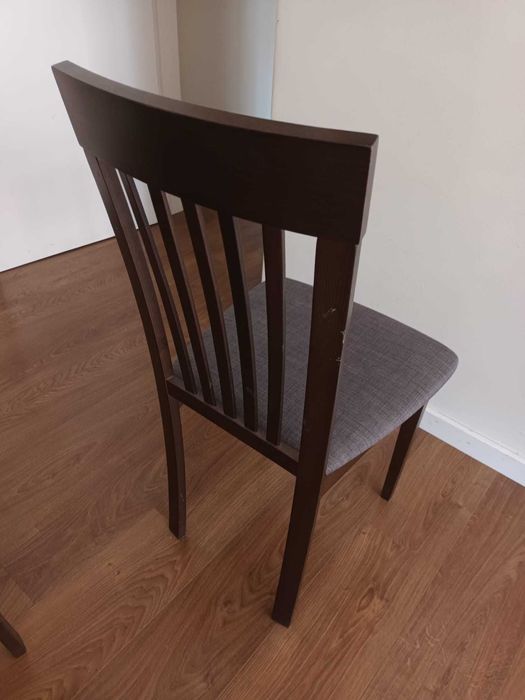 Mesa de jantar com cadeiras