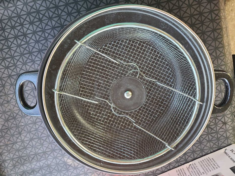 Кастрюля-фритюрница на 3 л, 26 см